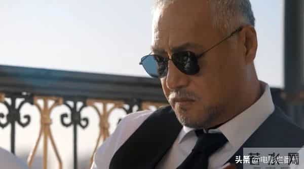 221人空难无一生还,有一人居然没死,一起惊天腐败案浮出水面