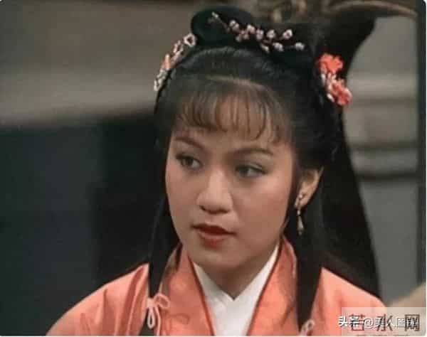 郭靖师傅~斑斑,主持过央视春晚,前夫惠天赐,姐姐森森