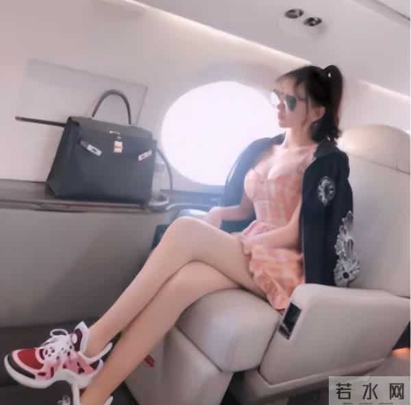 你还记得11年前和陈冠希拍照的嫩模谢芷蕙吗?她要坐牢了