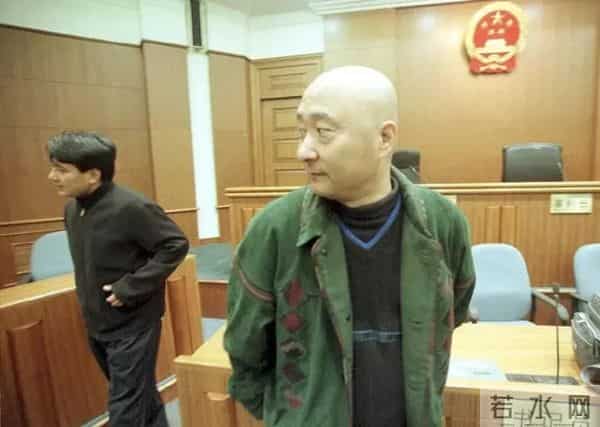 “封杀”22年后终于复出!引全网点赞:他为何没人抵制?