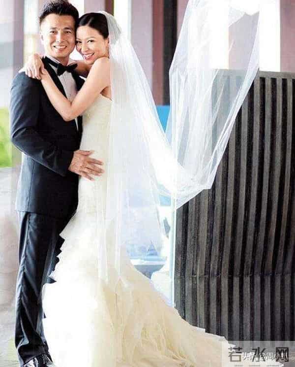 三遇渣男的滕丽名，现在过得怎么样了？