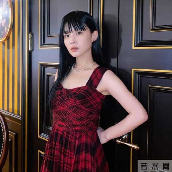 离开YG的李夏怡新歌不断!半年内回归两次,成为AOMG新宠儿