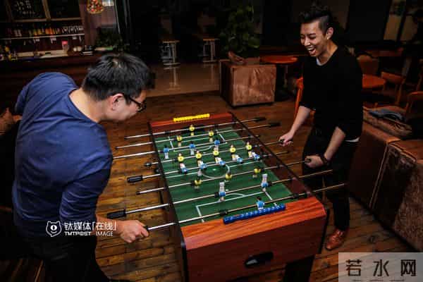 创业路上夜归人丨钛媒体影像《在线》