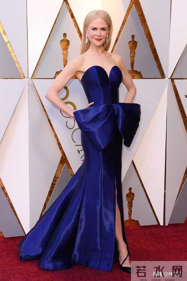 10年来,谁是奥斯卡红毯最佳造型?“大表姐”一摔抢去了所有风头