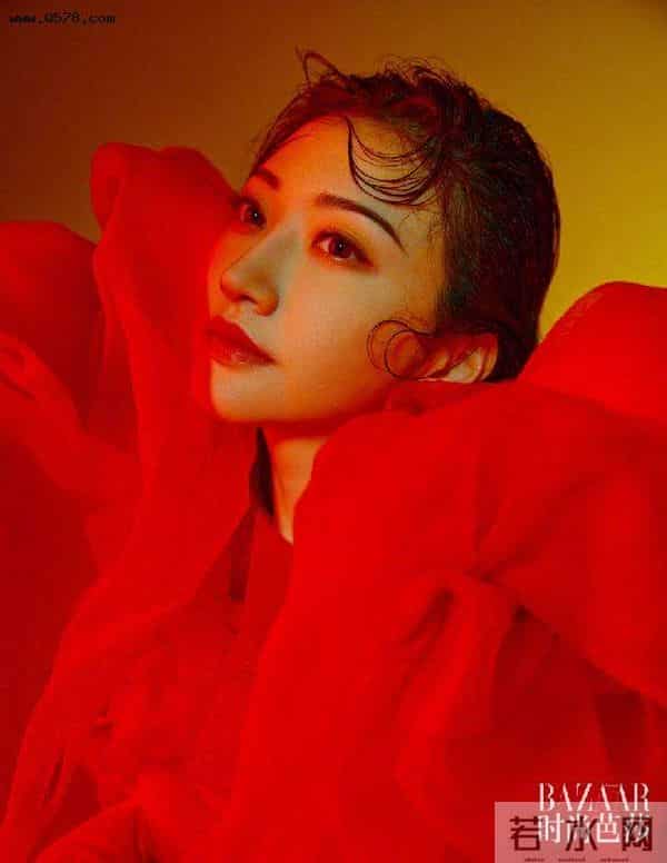 同样背靠京圈,把关晓彤、刘浩存和徐静蕾放在一起,差别就大了