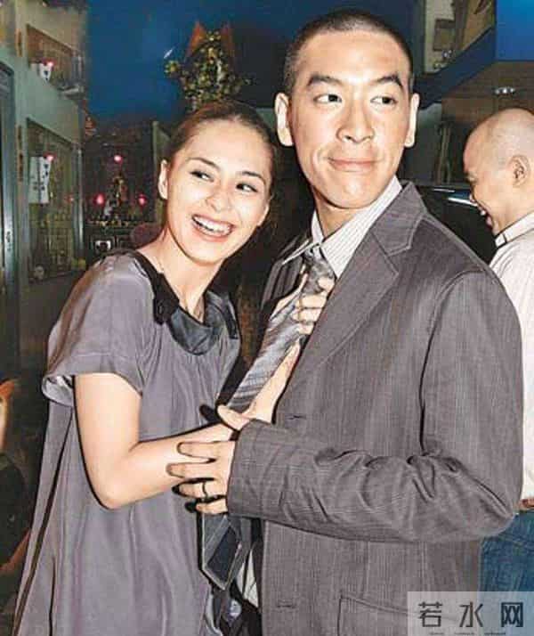 出道20年6段感情,阿娇的悲剧结局,早已在12年前写好