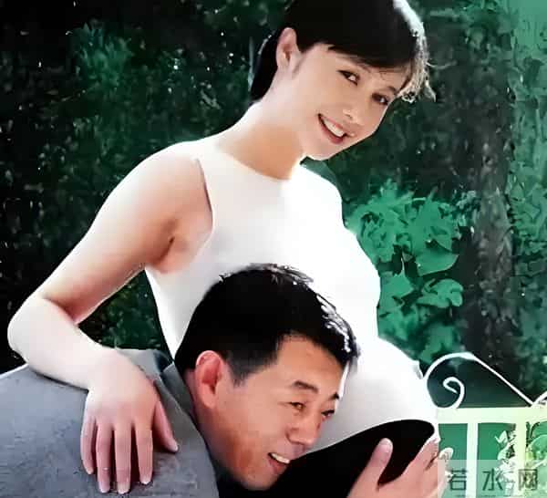 互相出轨、各玩各的！结婚32年后，蒋雯丽夫妇终于遭到了“反噬”