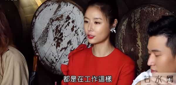 林心如首次回应《还珠格格》吻戏周杰伸舌事件,不懂演戏太紧张