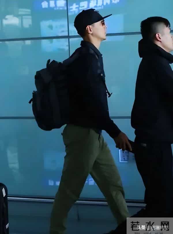 有一种性感,是男明星们的翘臀,恰到好处的刚刚好