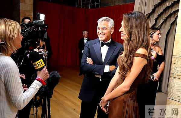 克鲁尼夫妇走红毯真是养眼!47岁美女律师娇妻穿裹身鱼尾裙,真美