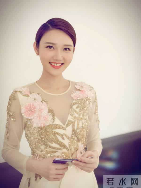 实力备受质疑，为何还能被力捧？“嘴瓢主持人”龙洋的故事不简单