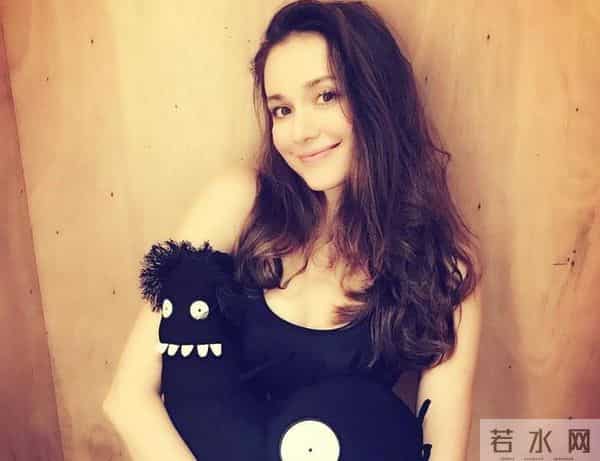 恭喜!36岁女星瑞莎嫁豪门6年怀二胎,曾因迟迟怀不上看遍中西医