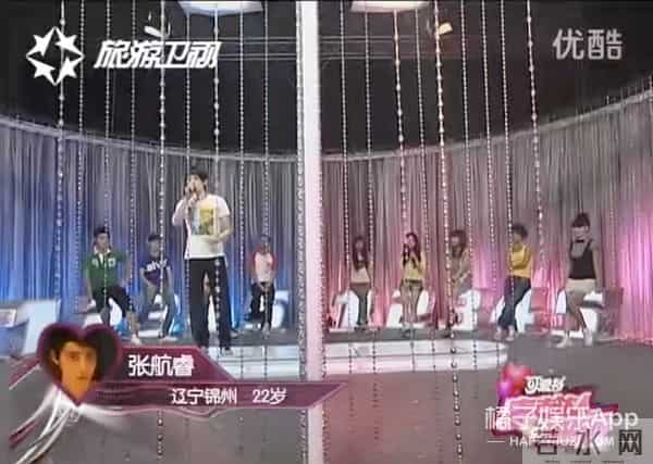 还记得《新还珠格格》里的永琪吗?他头发竟变成这样?