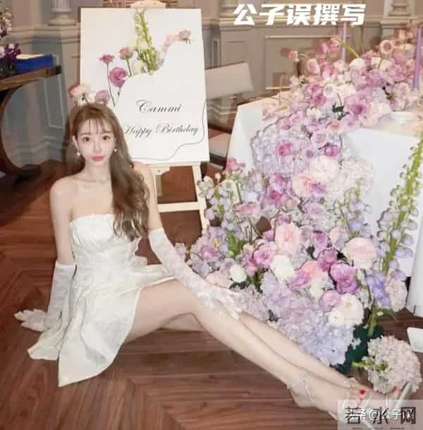 她自曝被陈冠希夺走初夜！一张艳照，彻底撕下了谢芷蕙的遮羞布