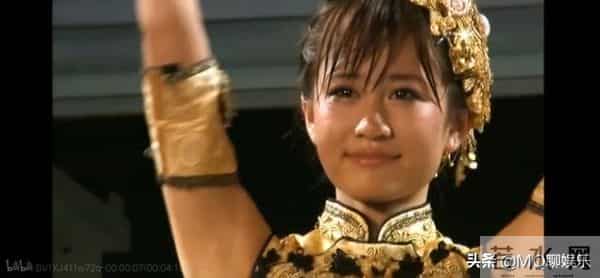 开闭邻家女孩到国民偶像,平凡女孩的成长,前田敦子