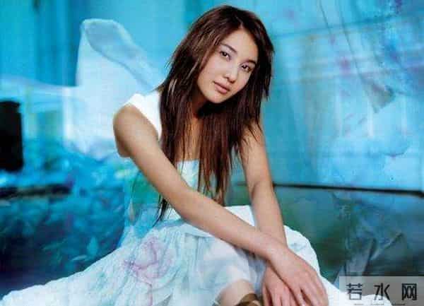 郑希怡:25岁被“扒裤”成笑柄,31岁树枝穿肺险丧命,现状如何?