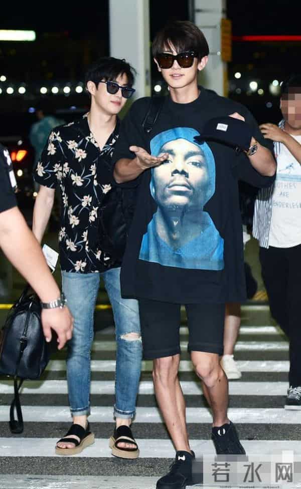 EXO赴夏威夷参加SM度假旅游 灿烈心情好伯贤略显疲惫组