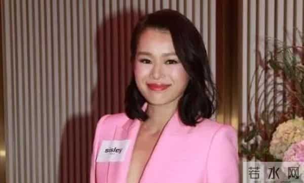 “最丑港姐冠军”莫可欣：成龙力推邵逸夫嫌弃，为方中信避孕12年