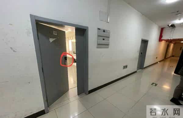 朱军秘事：一位知名主持人的“毁灭”史