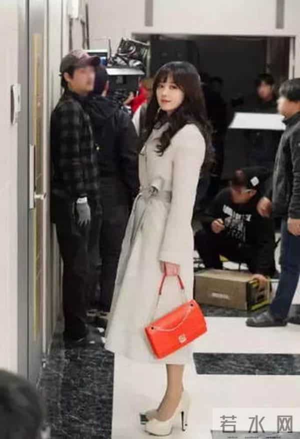 “堕胎门”后屹立不倒,被封杀还拍戏,现复出老十岁?