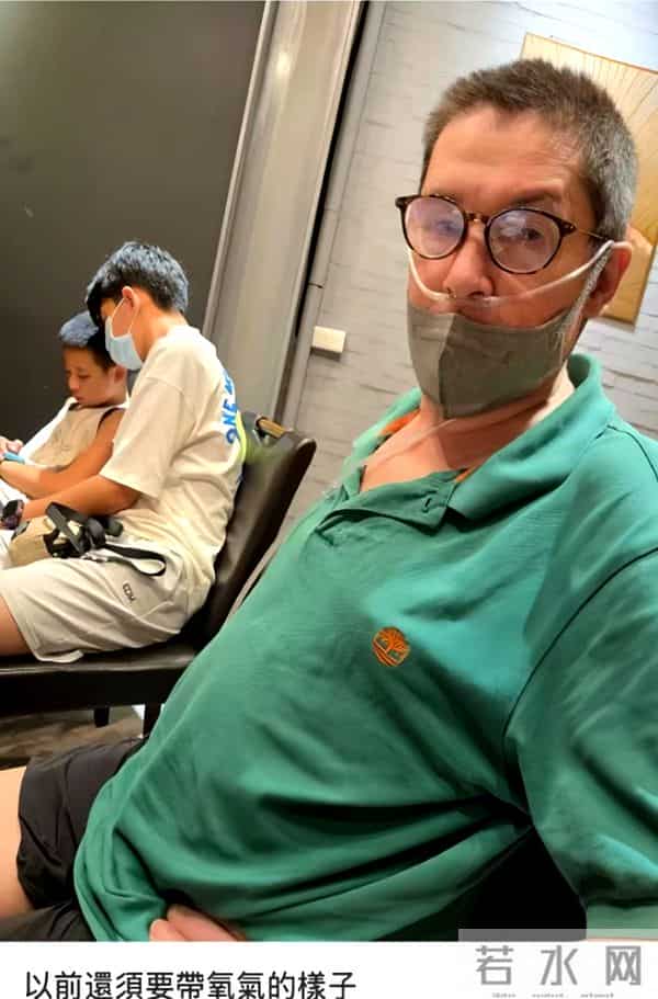 郭碧婷在家自拍曝光内景！面积小装修简单显拥挤，41岁长不少白发