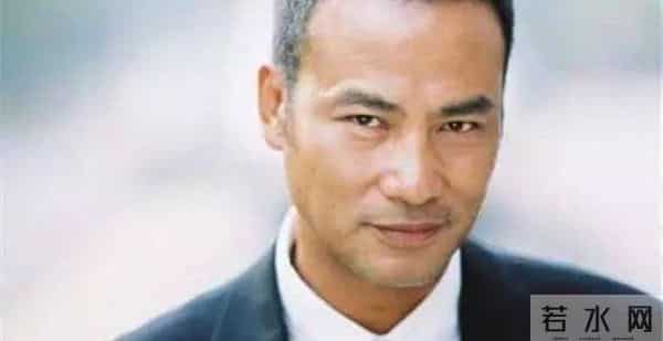 父亲被杀，被逼拍风月片，苦熬46年，任达华终成大佬