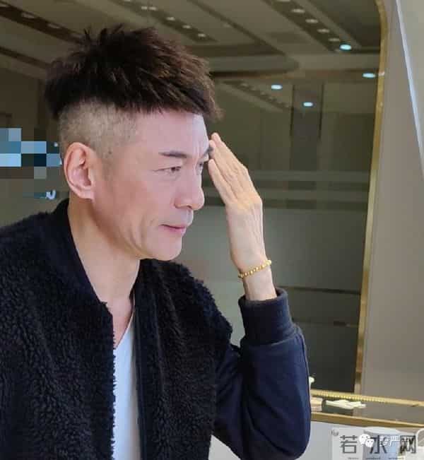 当年出轨甩锅和老婆携手站小三,如今被骂渣男直播间直销