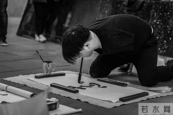 见不得残疾人卖艺，是一座城市的悲哀 - 原创