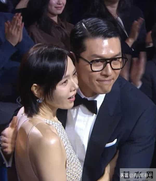 影后败给孙艺珍还看旧爱玄彬晒恩爱？宋慧乔曝缺席青龙奖红毯真相