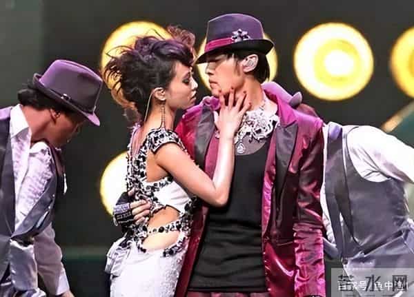 “少男杀手”蔡依林的坎坷情史,和她生命中的12个男人