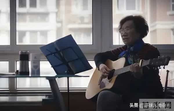 79岁“摇滚奶奶”全网走红,一开口把王菲唱到“肝儿颤”