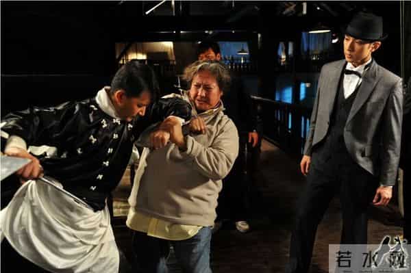 第一代偶像“人气王”,拒绝翻红,身家过亿