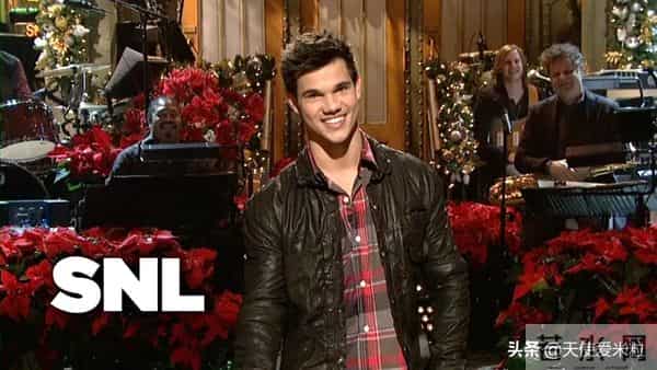 “狼人”泰勒·洛特纳低调订婚,《暮光之城》三主角如今怎样了?