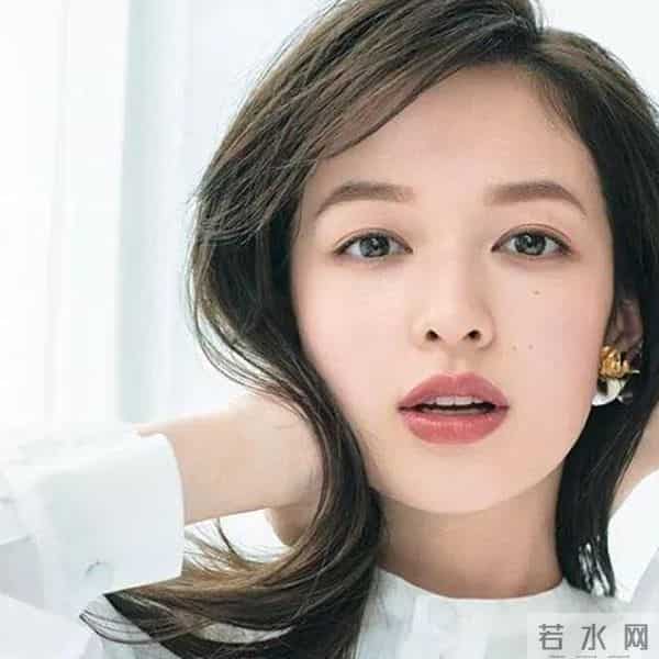 日本才是真正的“整形大国”！能年玲奈的换头大法了解一下