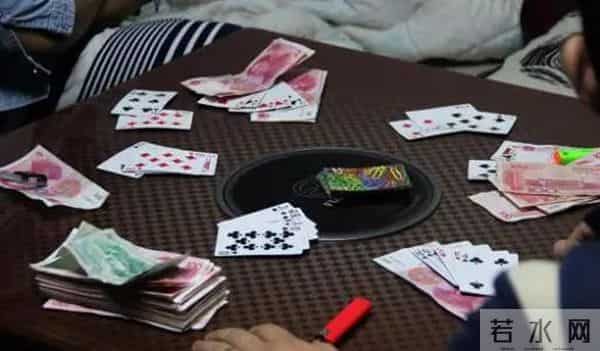 大佬弟媳成重庆女老大：为祸一方18年，包养16个情人风花雪月