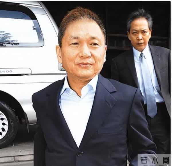 恶少李宗瑞:性侵60名女艺人,拍摄私密影像高达27G,终被捕入狱_0