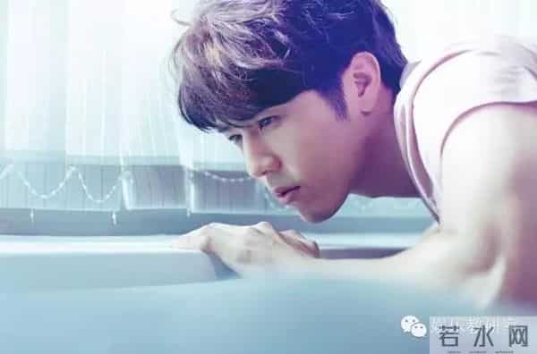 他是霍建华好友,朴信惠和他吻戏直呼紧张,曾和鬼鬼陷三角恋