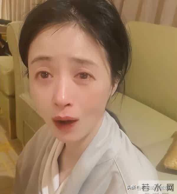 42岁蒋欣暴瘦20斤崩溃 女明星“减肥疯”到底有多狠 背后真相吓人