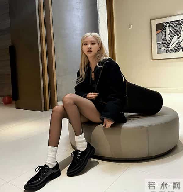 姜栋元与朴彩英在恋爱?男方却被女方粉丝嫌弃又丑又糊......