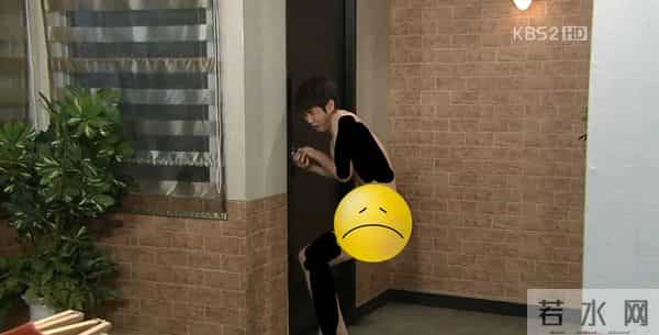 屋塔房王世子播出10年，朴有天从天堂坠落，他却打了漂亮的翻身仗