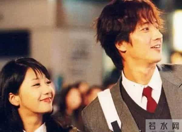 他是古早帅大叔，年轻时堪称人气男神，还娶了位小10岁女主播。