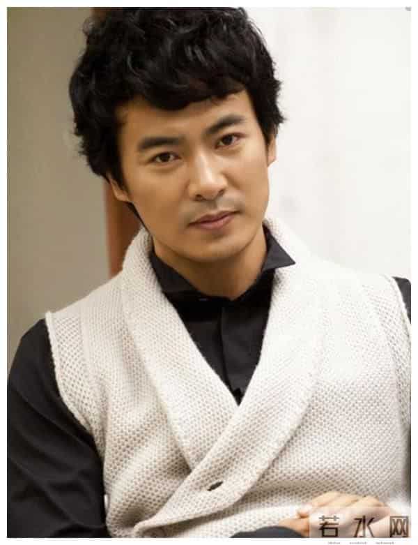 43岁于波出道即巅峰,倾尽所有在北京买两套四合院,如今躺着笑?