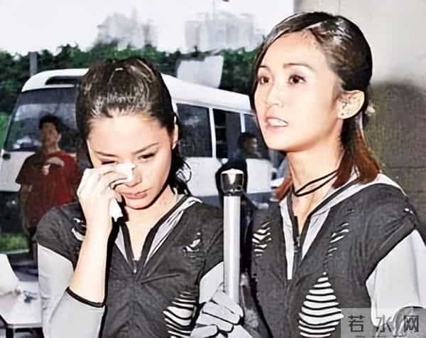 香港狗仔极度疯狂的年代中，底线全无，连明星裸照遗照都不放过