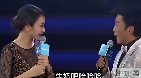 柳岩双腿瘦成竹竿,不再性感美艳的她,却终于抬起了头