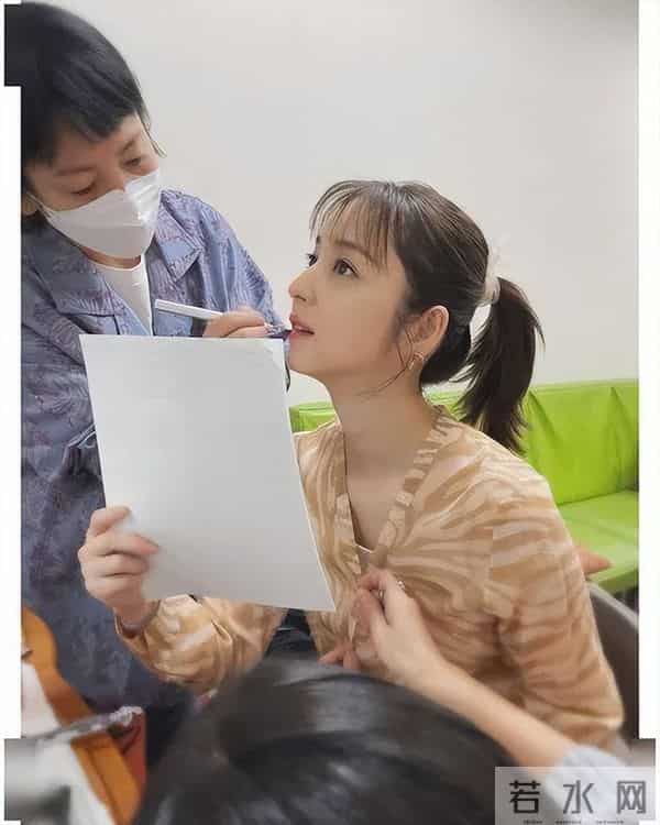 大家都说她日本演技最差的女优，但是看脸就原谅她了