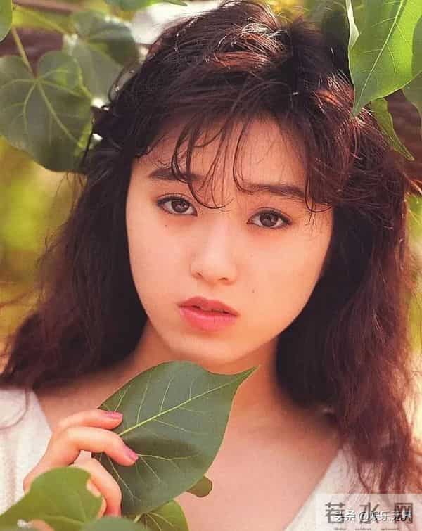 昭和美人之～酒井法子写真，写真里藏不住的时代韵味