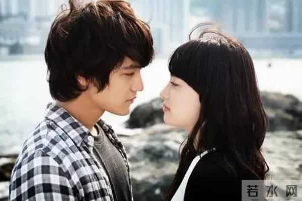 黄轩恋情曝光！女友竟和宋仲基张根硕苏志燮都有关系？