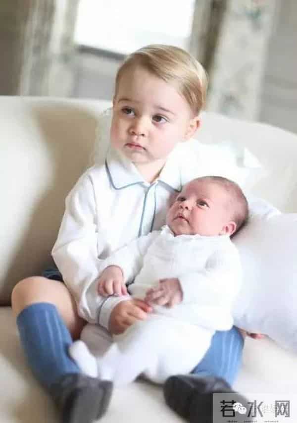 天天哄妹妹好苏,千玺搂弟弟暖炸...小小年纪的他们都成了别人家的哥哥