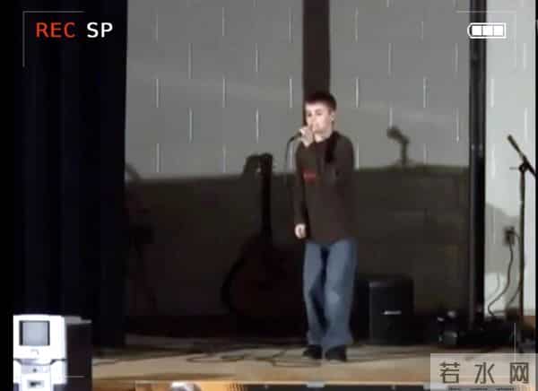 贾斯汀比伯:成名要趁早,实力是王道