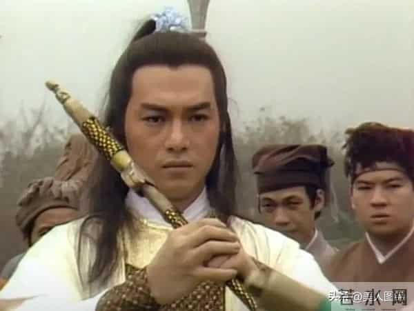 郭靖师傅~斑斑,主持过央视春晚,前夫惠天赐,姐姐森森